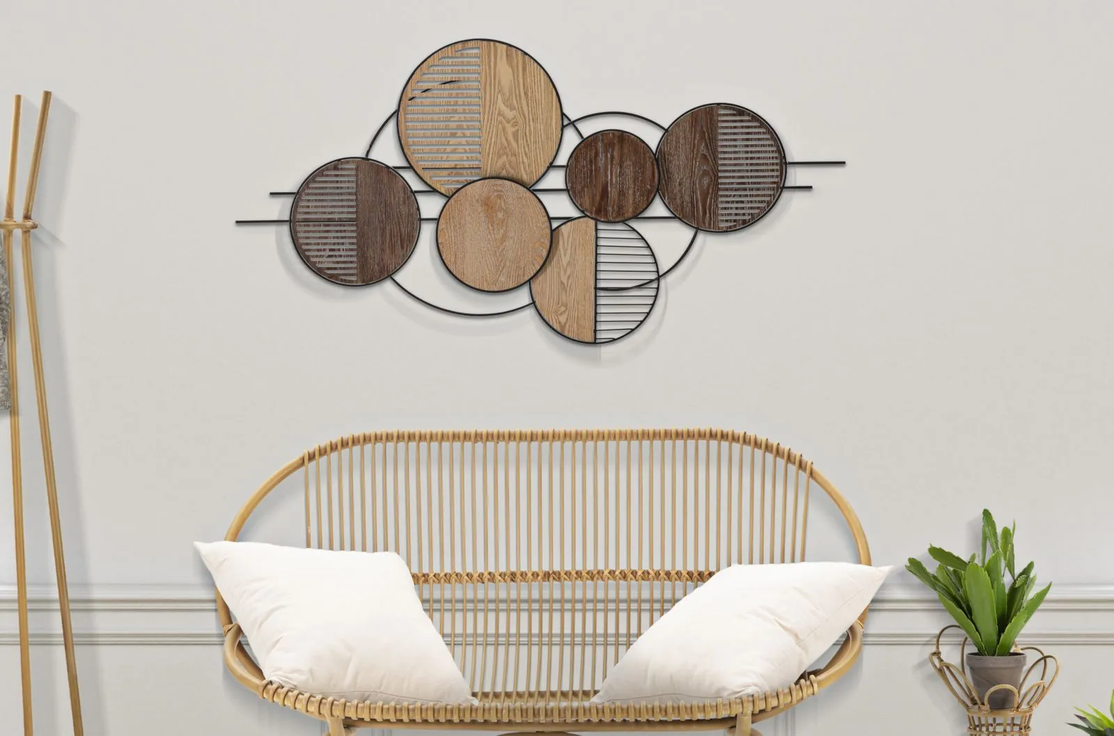 Metal & Wooden Geometric Circles Wall Decor