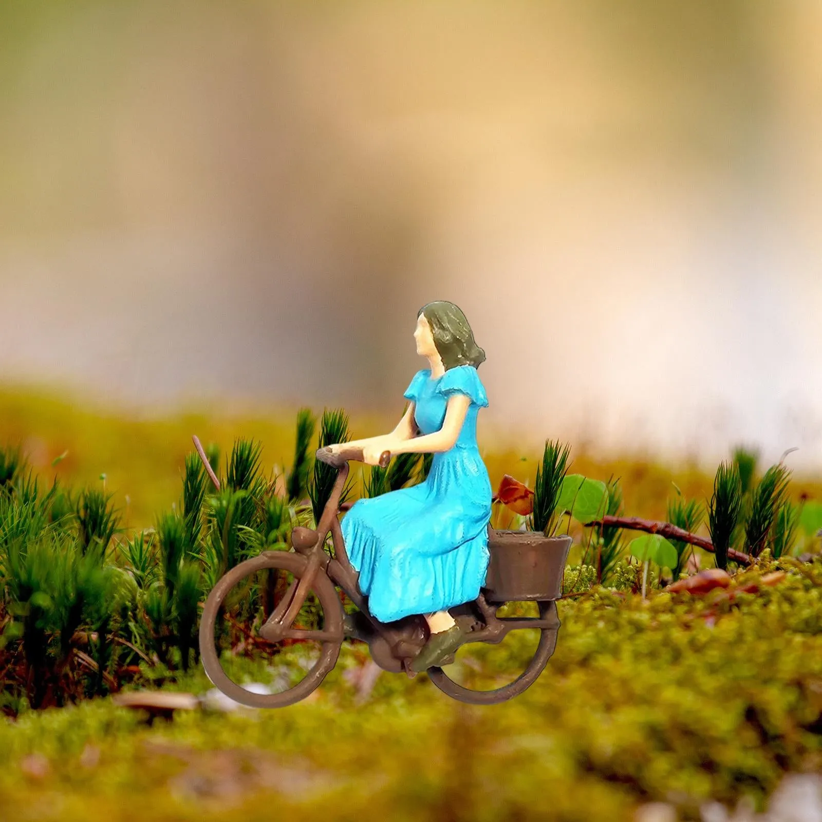 Miniature Bike Bicycle Boy Girl People 1:87 Figure Models Landscape Building Scenery Layout Scene Accessories Diorama Supplies