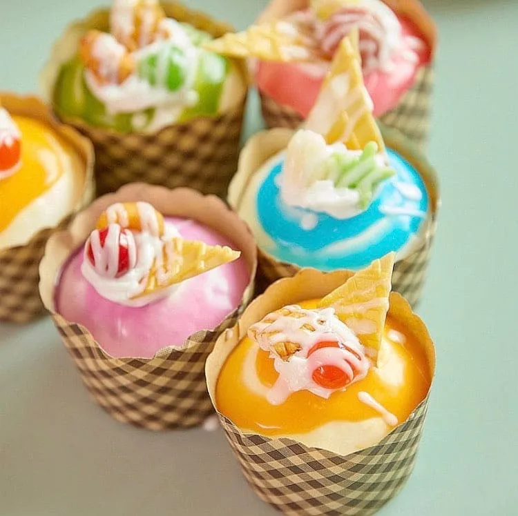 Set Of 6 Cupcakes Simulation Props